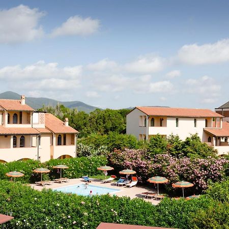 Residenza Dei Cavalleggeri Сан-Винченцо Экстерьер фото