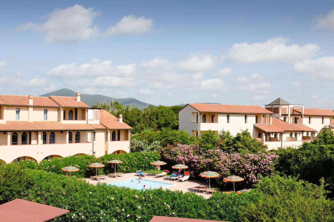 Residenza Dei Cavalleggeri Сан-Винченцо Экстерьер фото