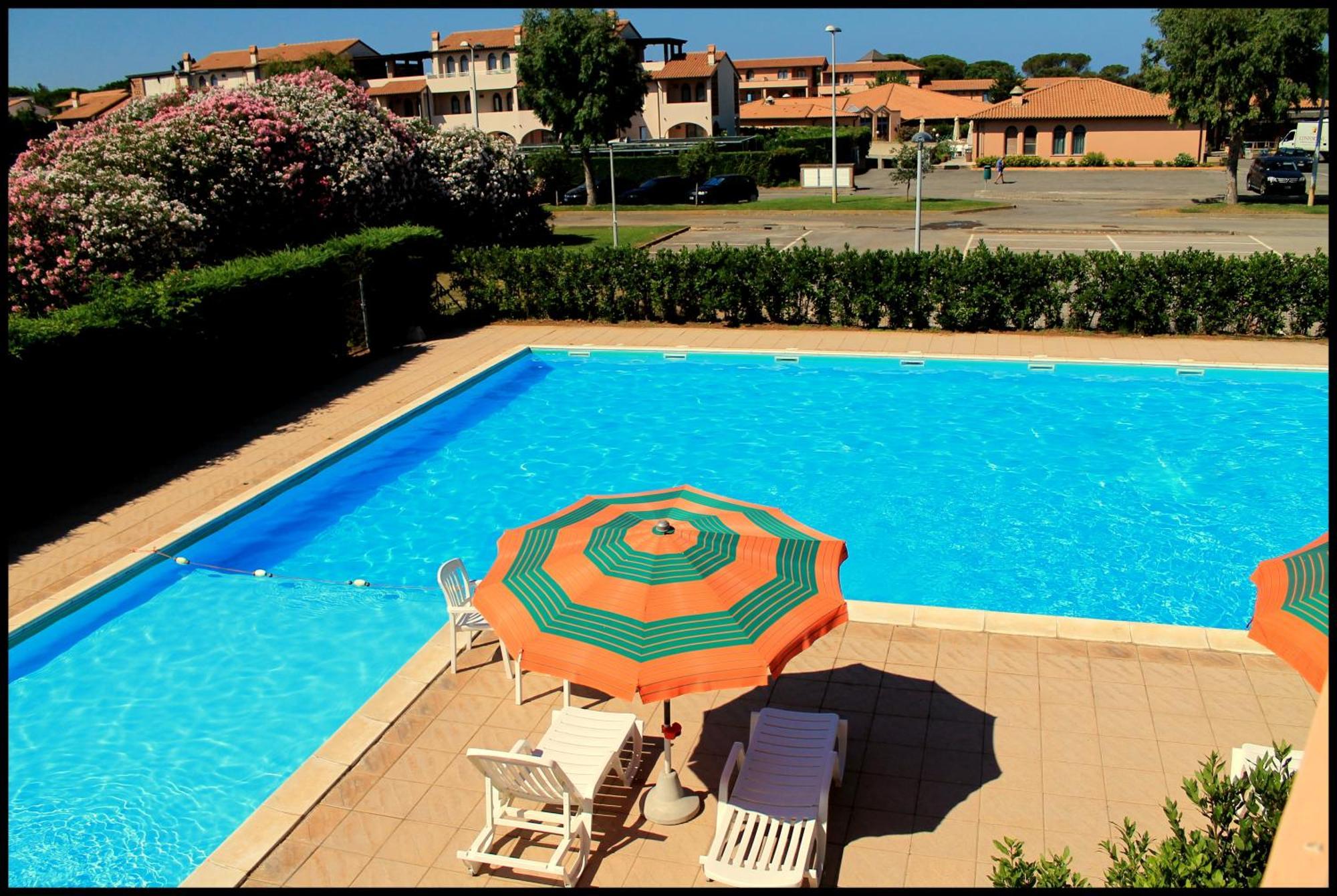 Residenza Dei Cavalleggeri Сан-Винченцо Экстерьер фото